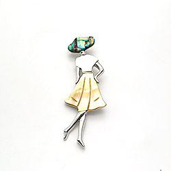 Брошь-кулон "Девушка-загадка"микс перламутр,гелиотис №2