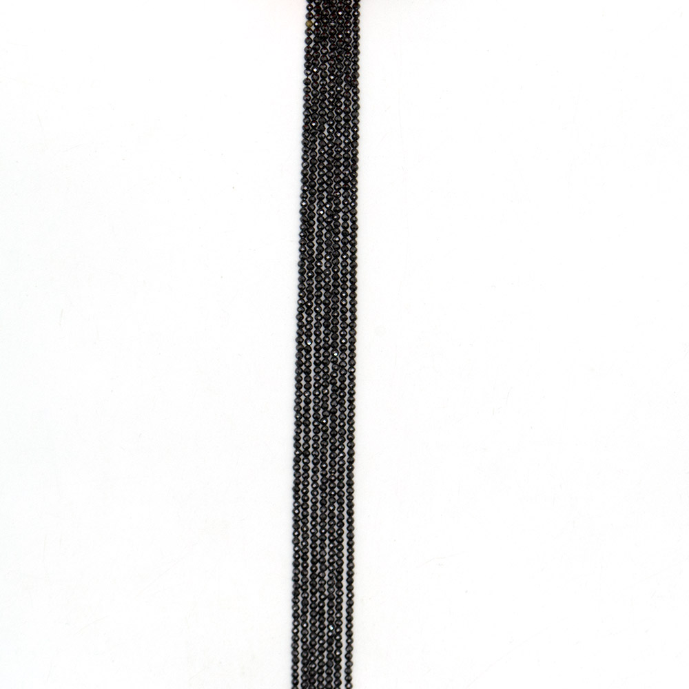 Фото товара циркон цвет черный хамелеон 2мм