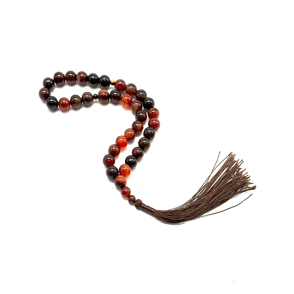 Фото товара четки из темного сердолика 10 мм 33 бусины