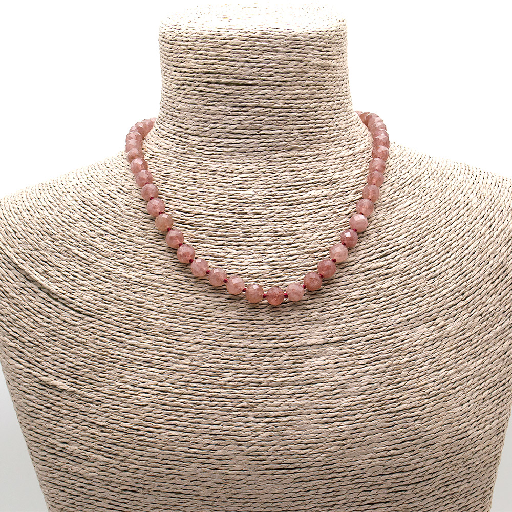 Фото товара бусы из земляничного кварца шар грань люкс