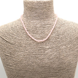 Бусы-чокер из розового кварца 4 мм