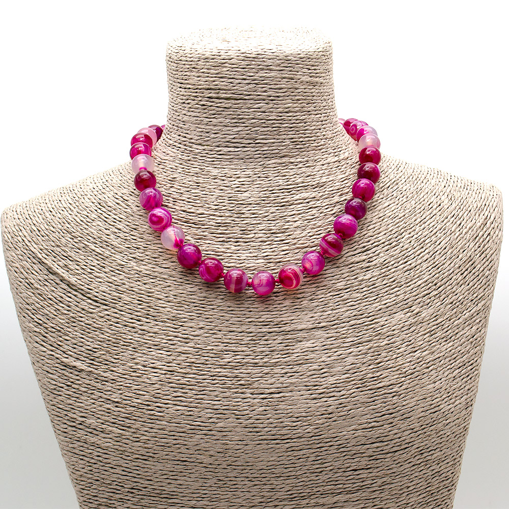 Фото товара бусы из агата цвет фуксия шар