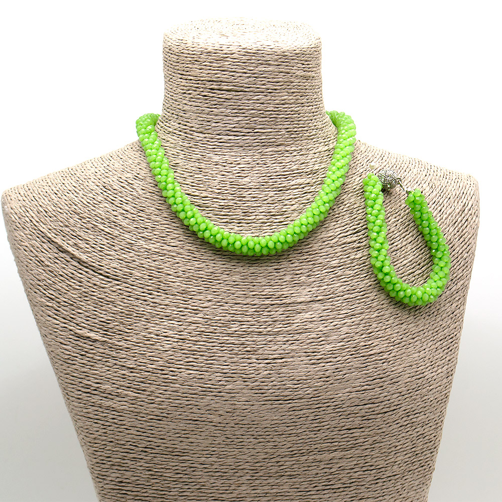 Фото товара бусы,браслет из циркона цвет зеленый на магните