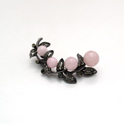 Брошь "Ветка 4 шарика" розовый кварц А0185