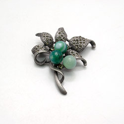 Брошь "Пять лепестков" зеленый агат А0198