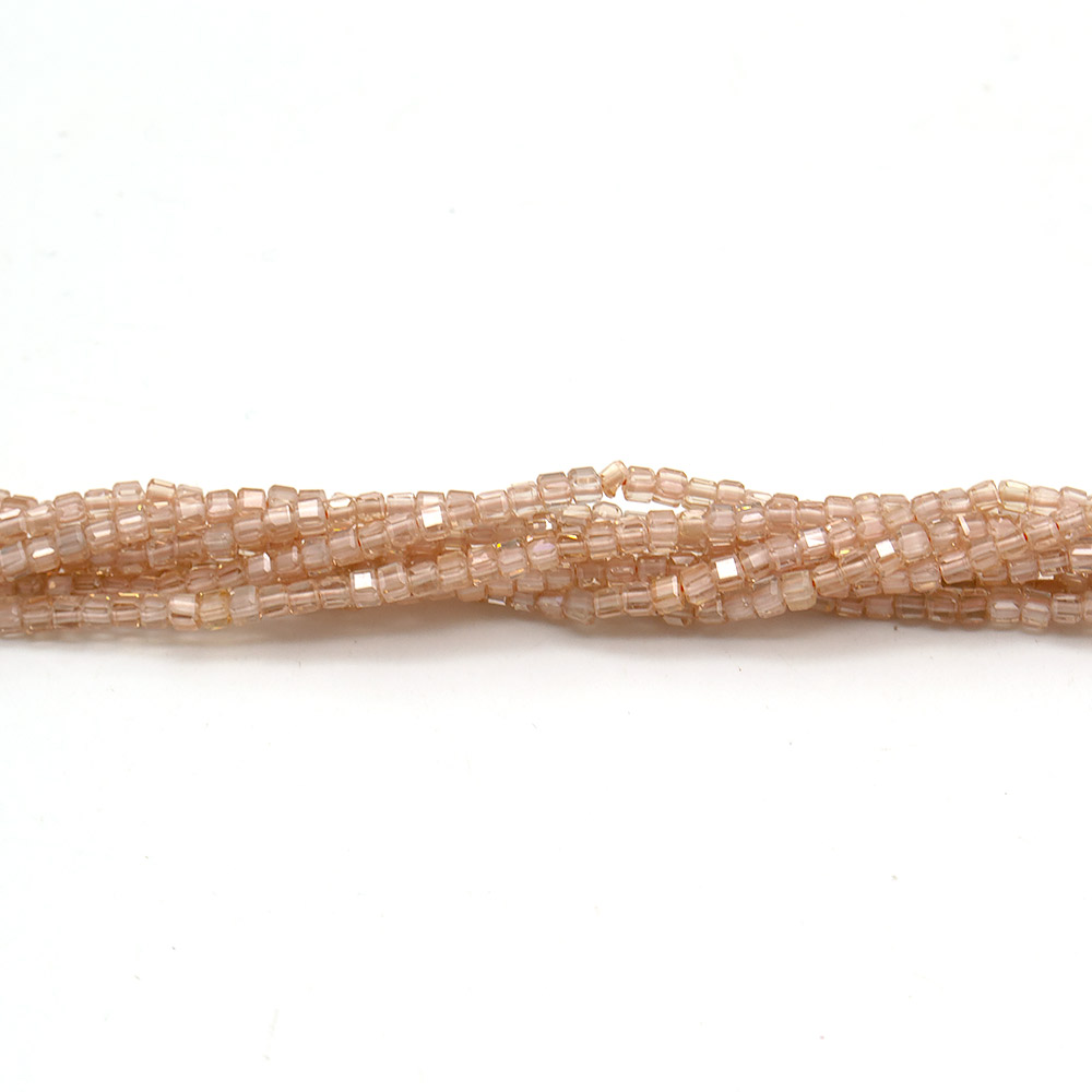 Фото товара циркон кубик цвет солнечный 2.5*2.5 мм