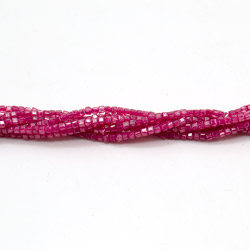 Циркон цвет рубин кубик 3*3 мм