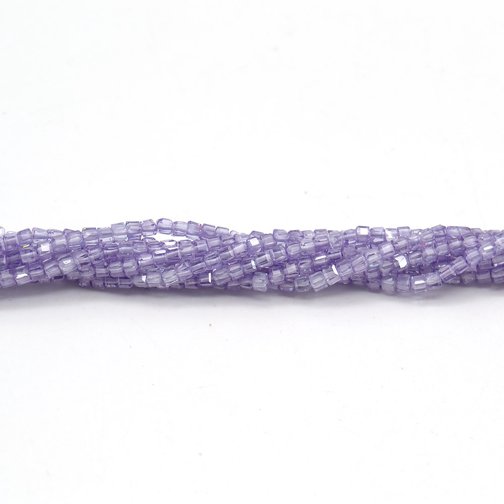 Фото товара циркон цвет аметист кубик 3*3 мм