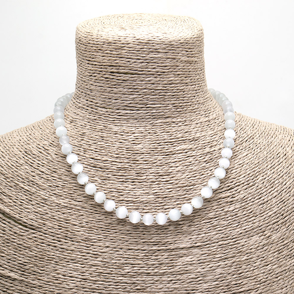 Фото товара бусы из кошачьего глаза имитации цвет бело-серый шар 8 мм