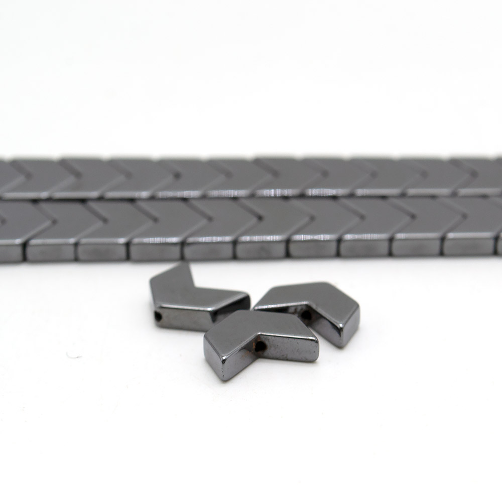 Фото товара гематит стрелка плоская 10*5мм 