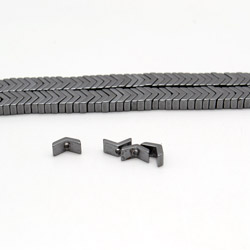 Гематит стрелка плоская 7*1 мм 