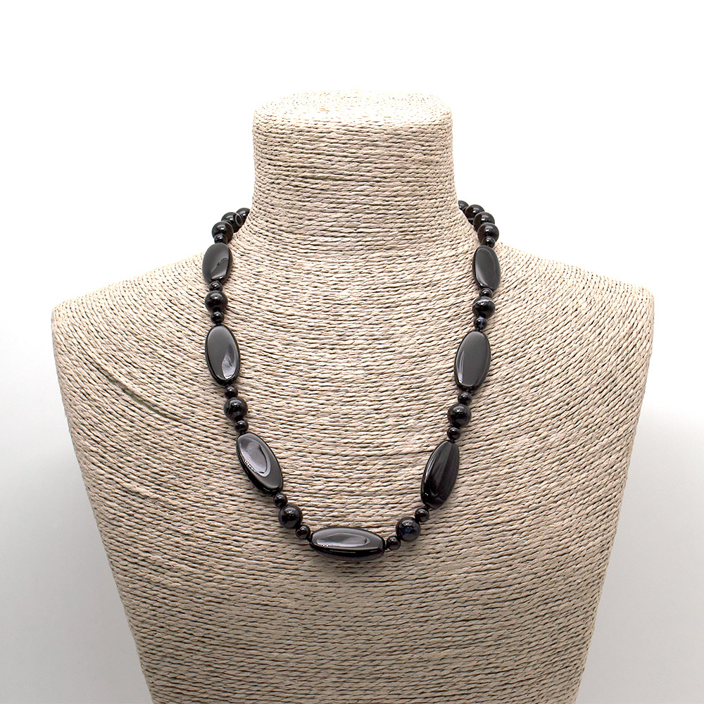 Фото товара бусы из агата черного таблетка овальная 30*15 мм