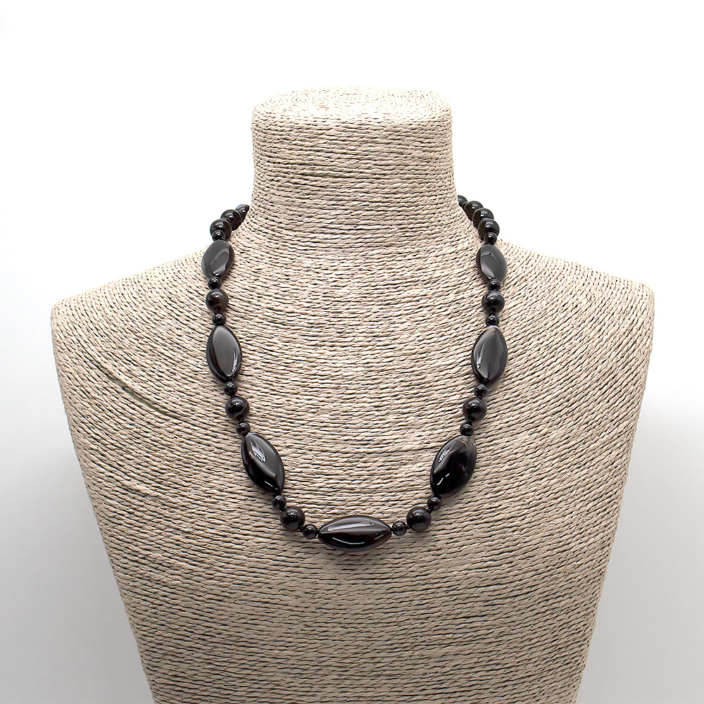 Фото товара бусы из агата черного таблетка вытянутая 30*15 мм