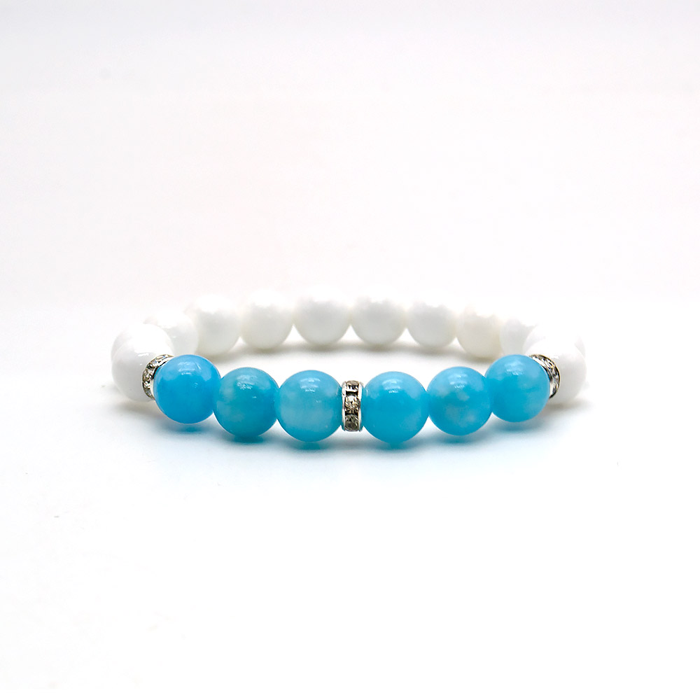 Фото товара браслет из кахолонга и кальцита цвет голубой 10 мм с фурнитурой "стразы"