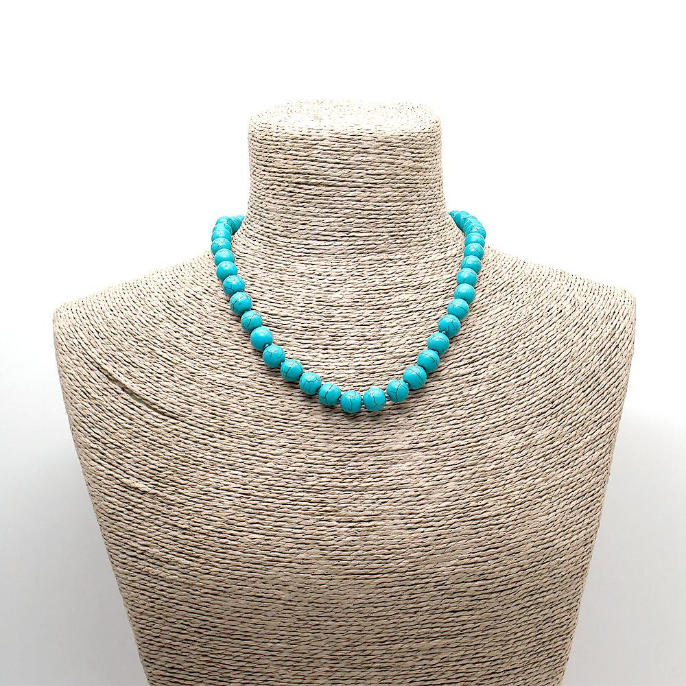 Бусы из говлита тонированного 10 мм