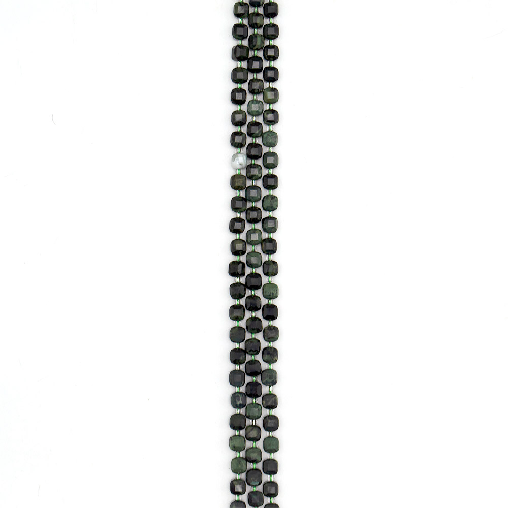 Фото товара яшма камбаба кубик граненый 7*7 мм