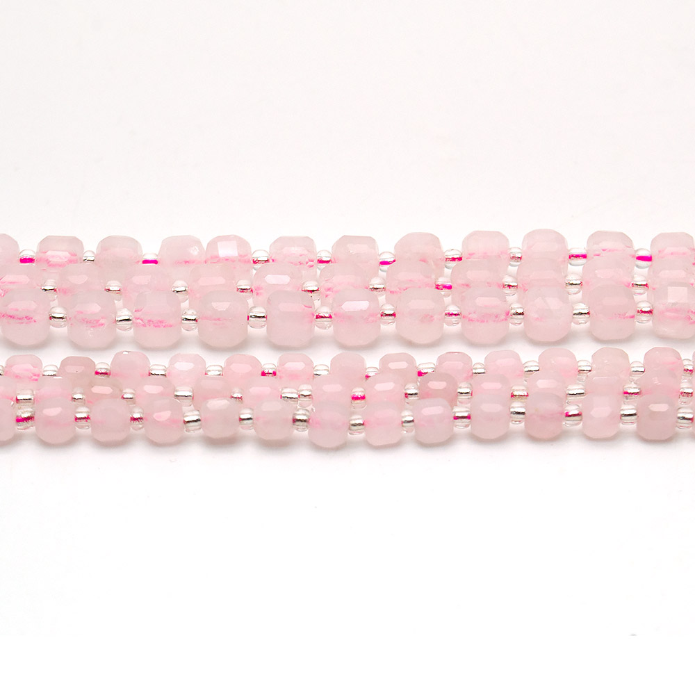 Фото товара розовый кварц мадагаскарский кубик с гранями