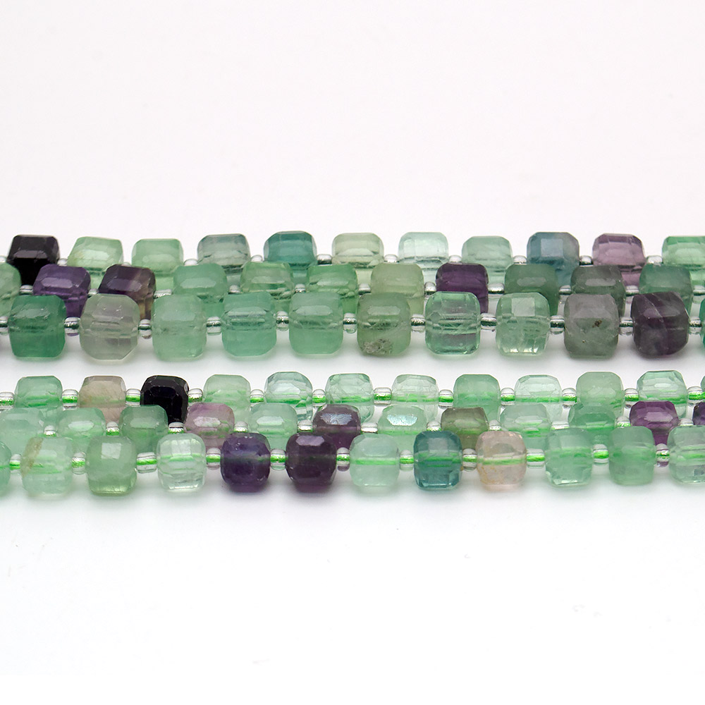 Фото товара флюорит кубик с гранями