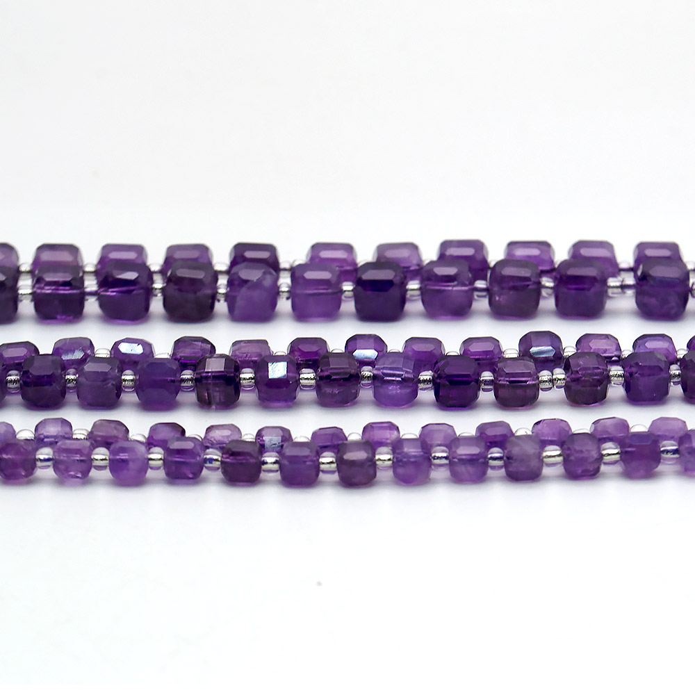 Аметист кубик  В.С. с гранями