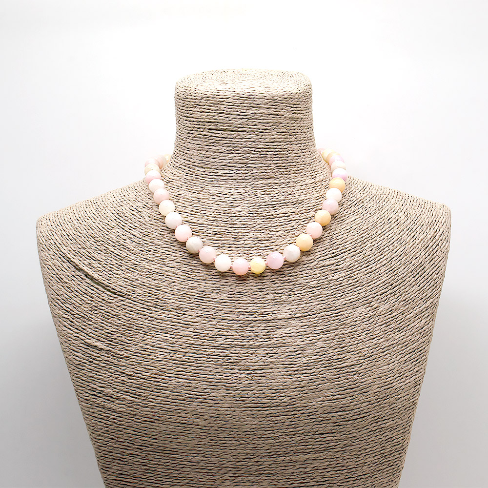 Фото товара бусы из кальцита пигментированного микс шар