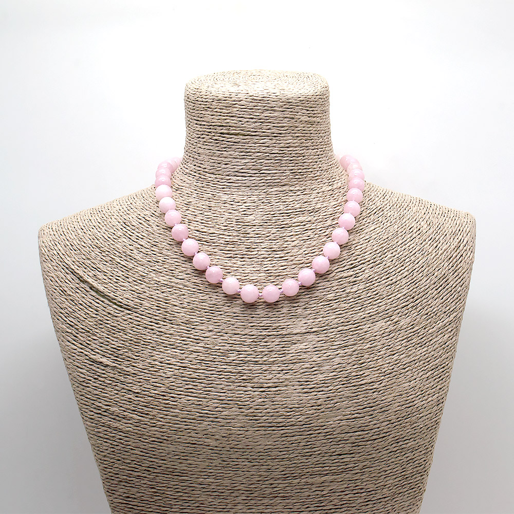 Бусы из кварца цвет кунцит шар