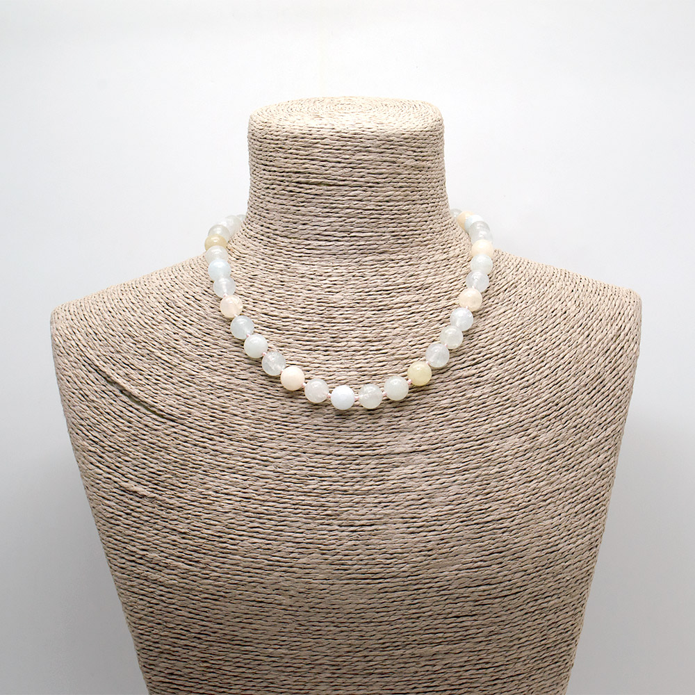 Фото товара бусы из кварца цвет морганит шар