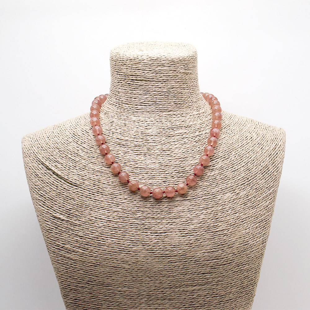 Фото товара бусы из земляничного кварца шар