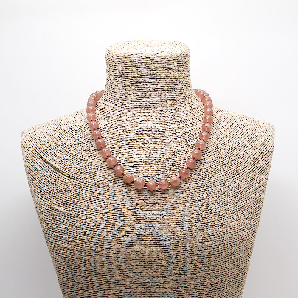 Бусы из земляничного кварца шар