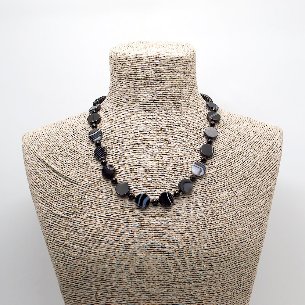 Бусы из агата бразильского черного таблетка круглая 14 мм