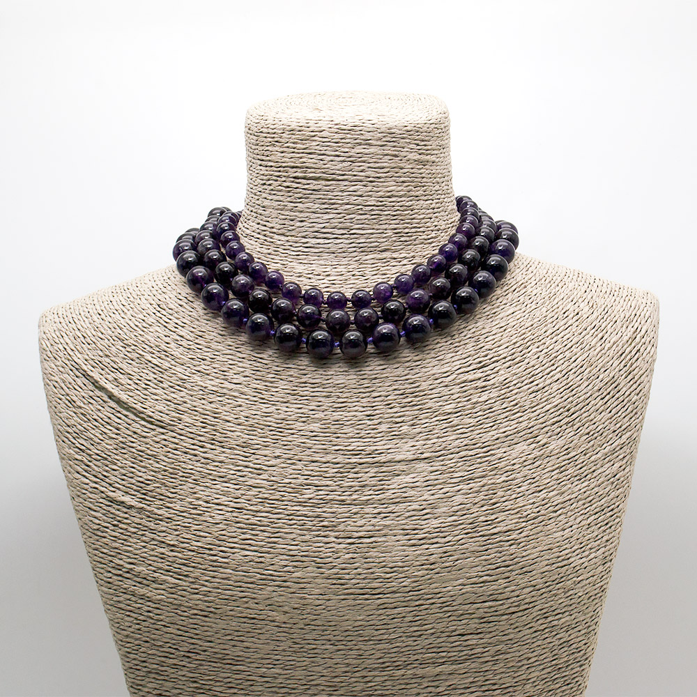 Фото товара бусы из аметиста темного шар