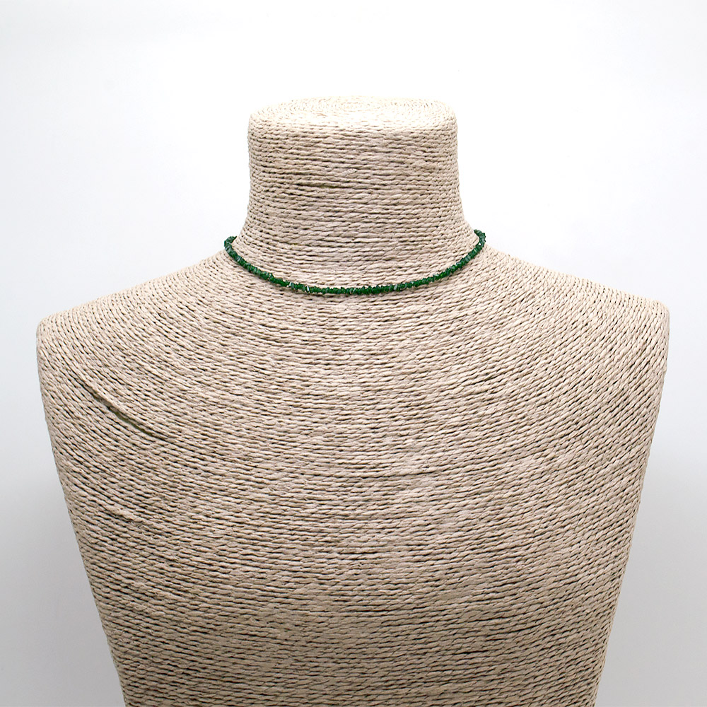 Фото товара бусы-чокер "елочка" с алмазной гранью темно-зеленый матовый 3*3 мм